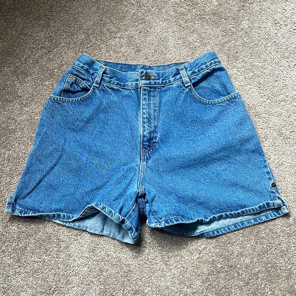 Mom shorts. Fits like size 8.